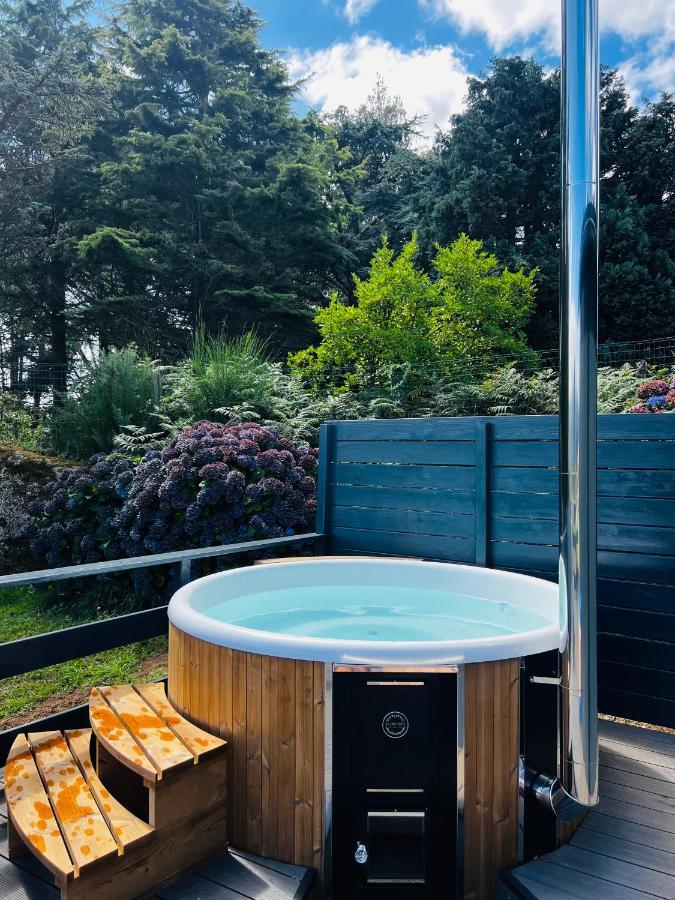 Scorfel Lodge, Northwood, Bain Nordique, Terrasse トレガステル エクステリア 写真