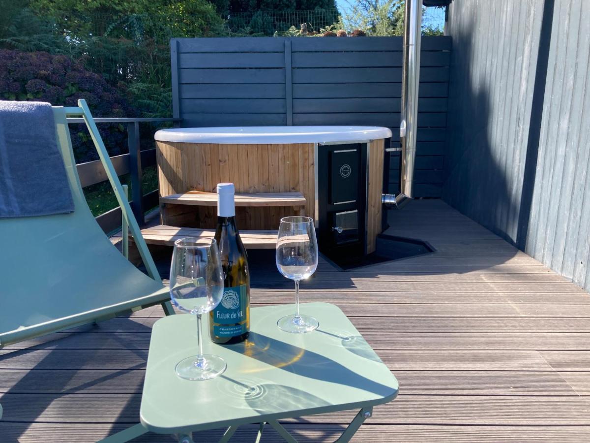 Scorfel Lodge, Northwood, Bain Nordique, Terrasse トレガステル エクステリア 写真