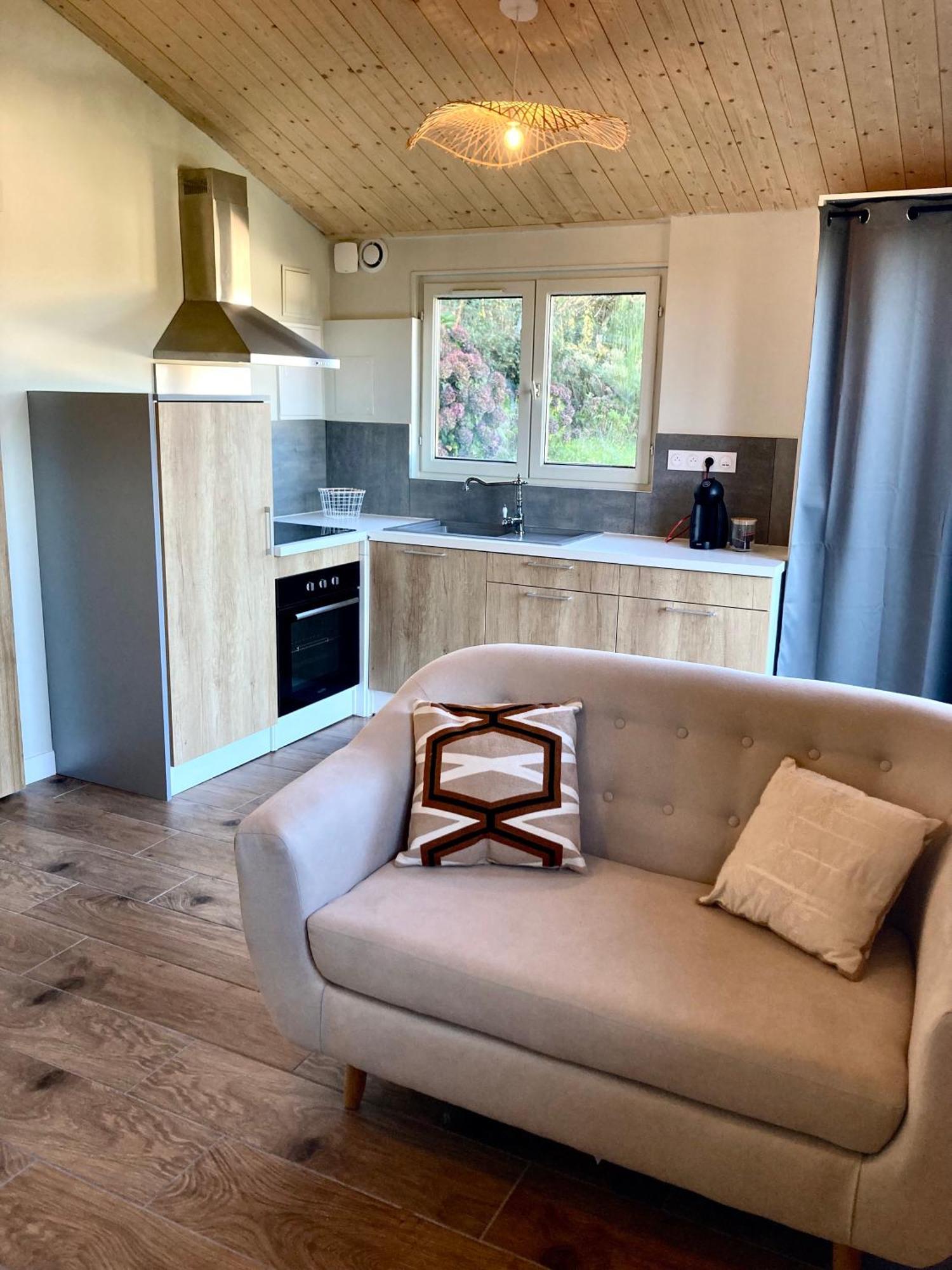 Scorfel Lodge, Northwood, Bain Nordique, Terrasse トレガステル エクステリア 写真