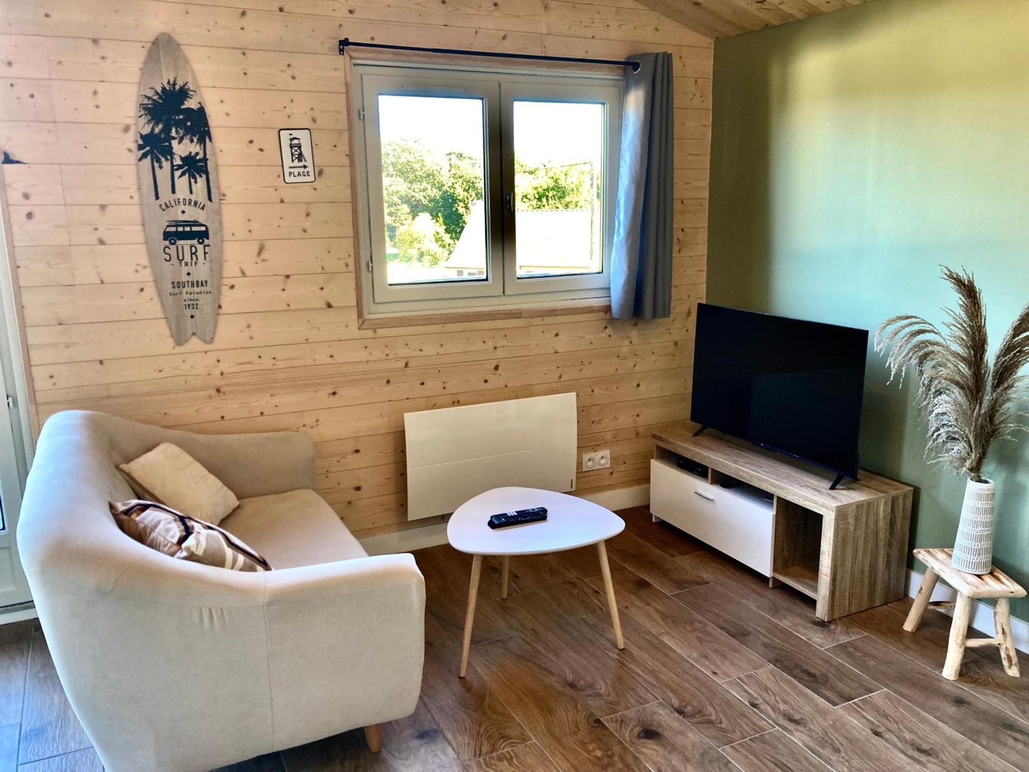 Scorfel Lodge, Northwood, Bain Nordique, Terrasse トレガステル エクステリア 写真