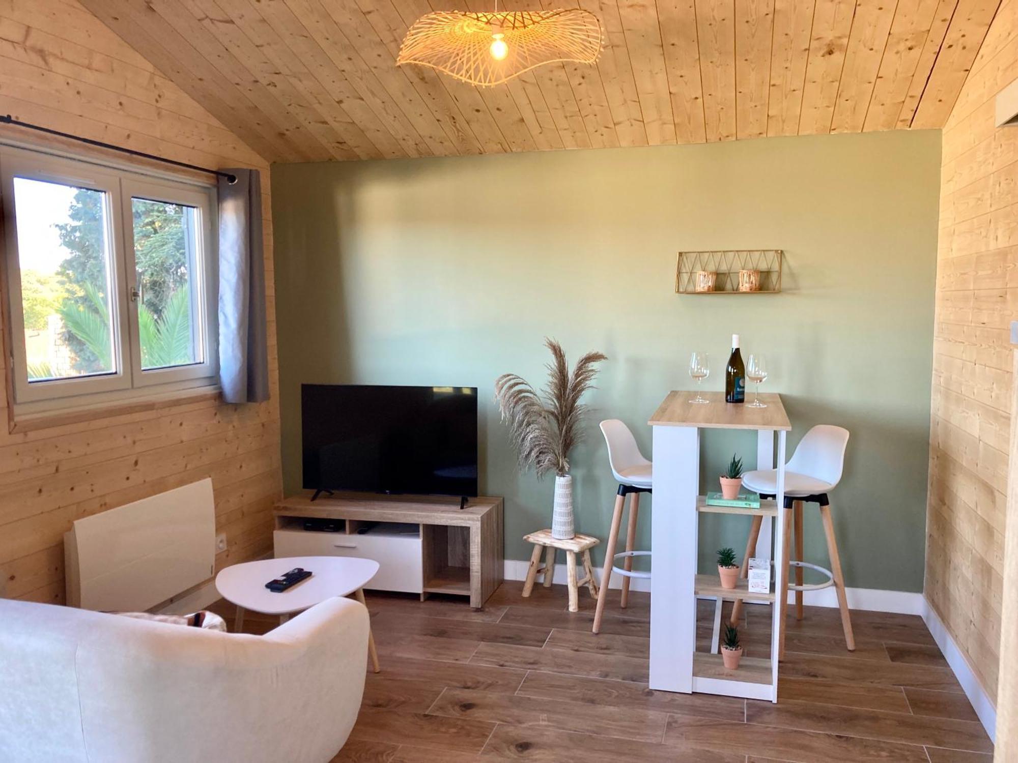 Scorfel Lodge, Northwood, Bain Nordique, Terrasse トレガステル エクステリア 写真